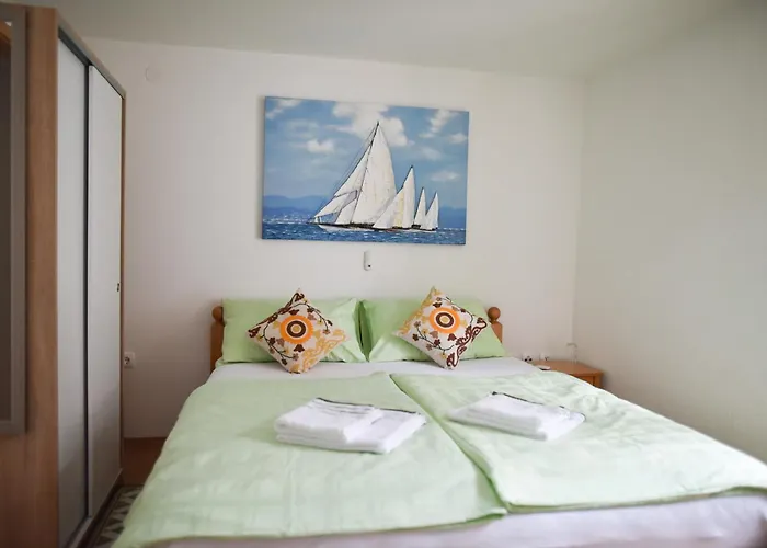 Old Town Apartments, In The Centre * Trogir
