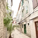 Apartman Old Town Apartments, In The Centre