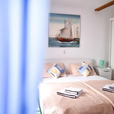 Old Town Apartments, In The Centre *