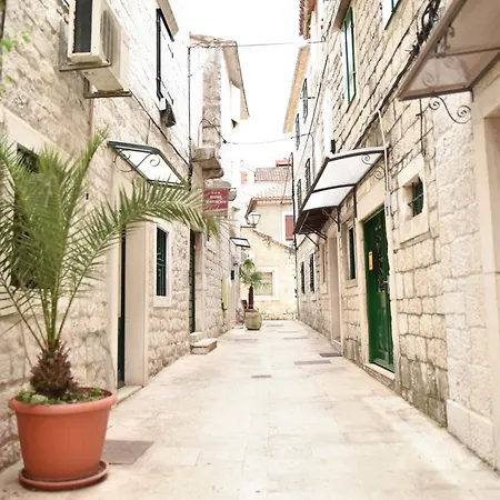 Apartment Old Town Apartments, In The Centre Trogir