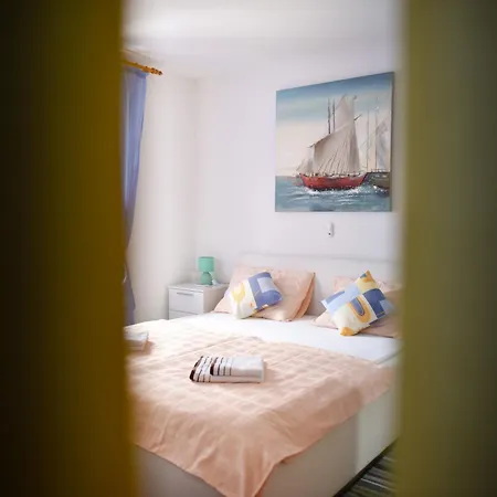 Old Town Apartments, In The Centre * Trogir