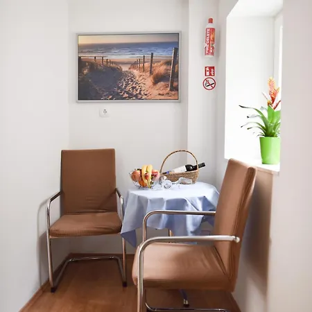 Old Town Apartments, In The Centre *